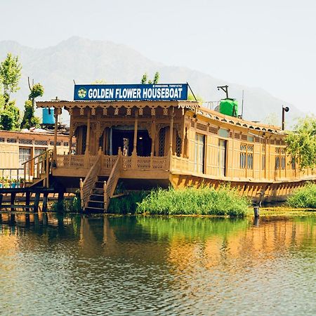 فندق Golden Flower Heritage Houseboat Nagin Bagh المظهر الخارجي الصورة