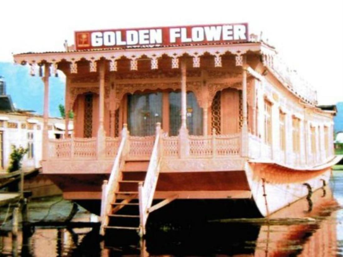 فندق Golden Flower Heritage Houseboat Nagin Bagh المظهر الخارجي الصورة