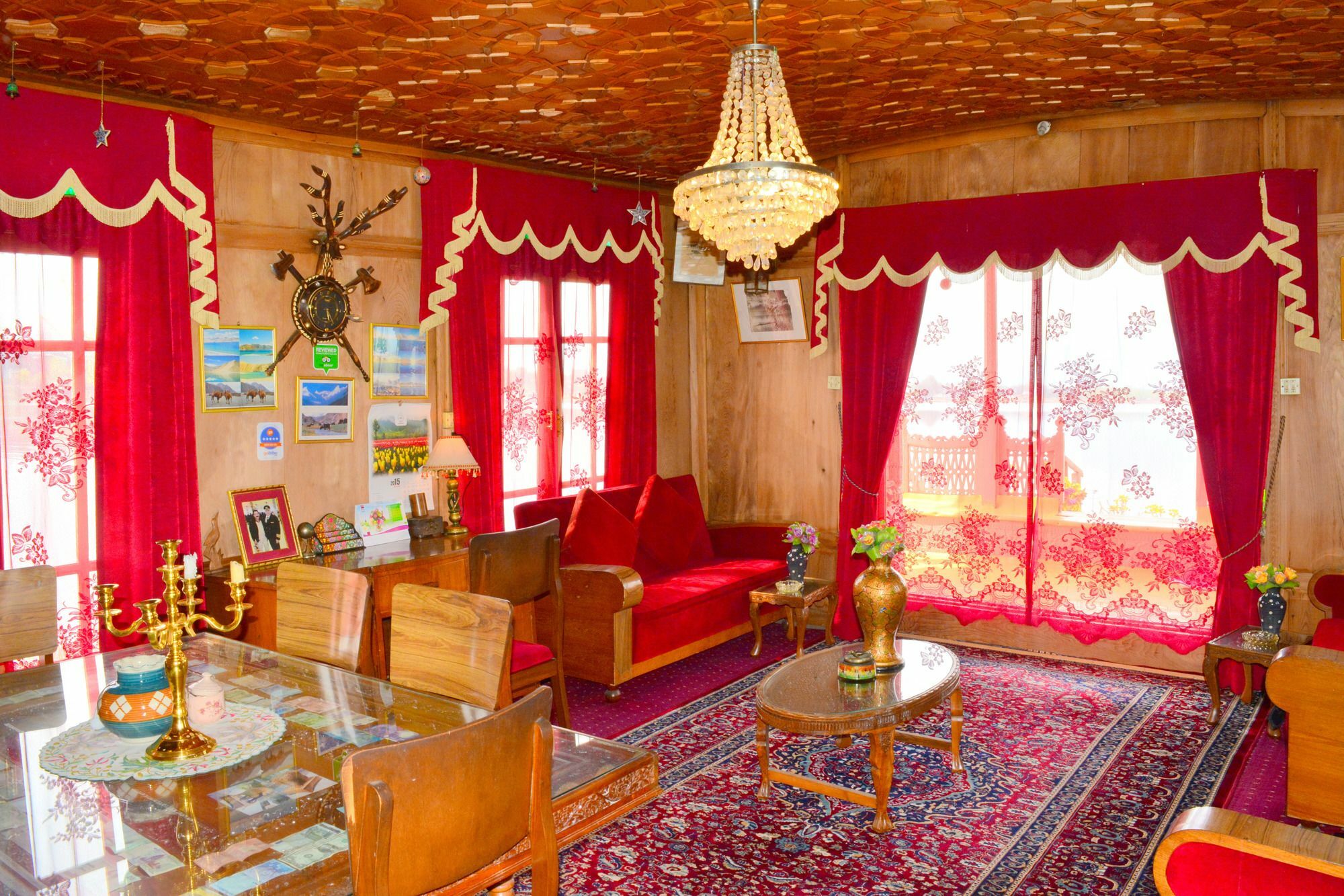 فندق Golden Flower Heritage Houseboat Nagin Bagh المظهر الخارجي الصورة